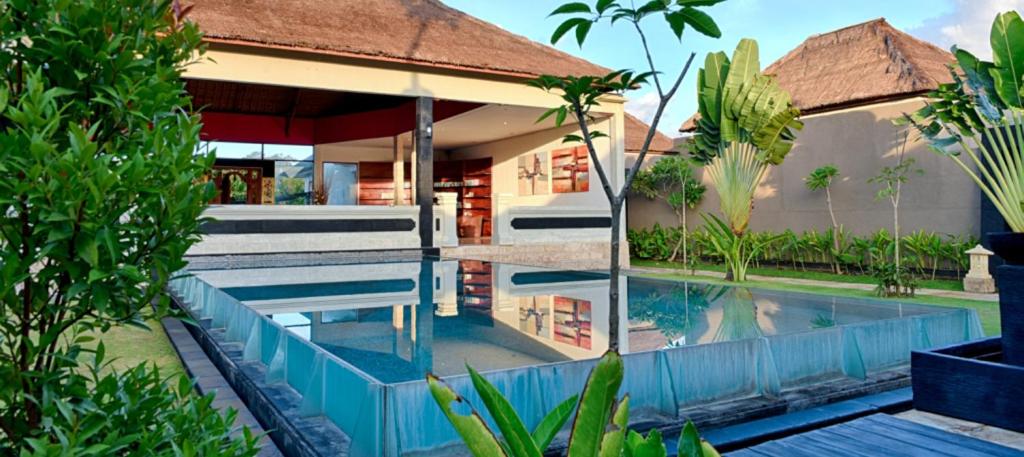 Swimming pool at Amor Bali Villas 