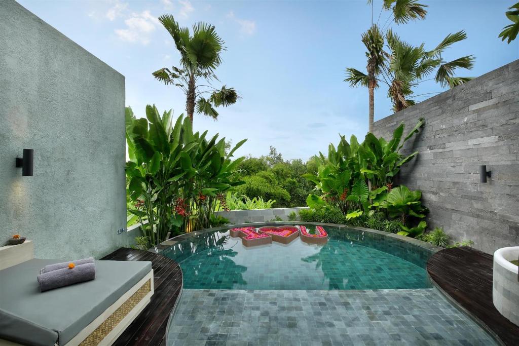 Private pool at Bracha Villas Bali