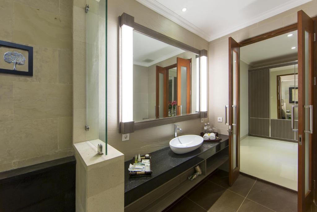 Wash room at The Banyumas Suite Villa Legian