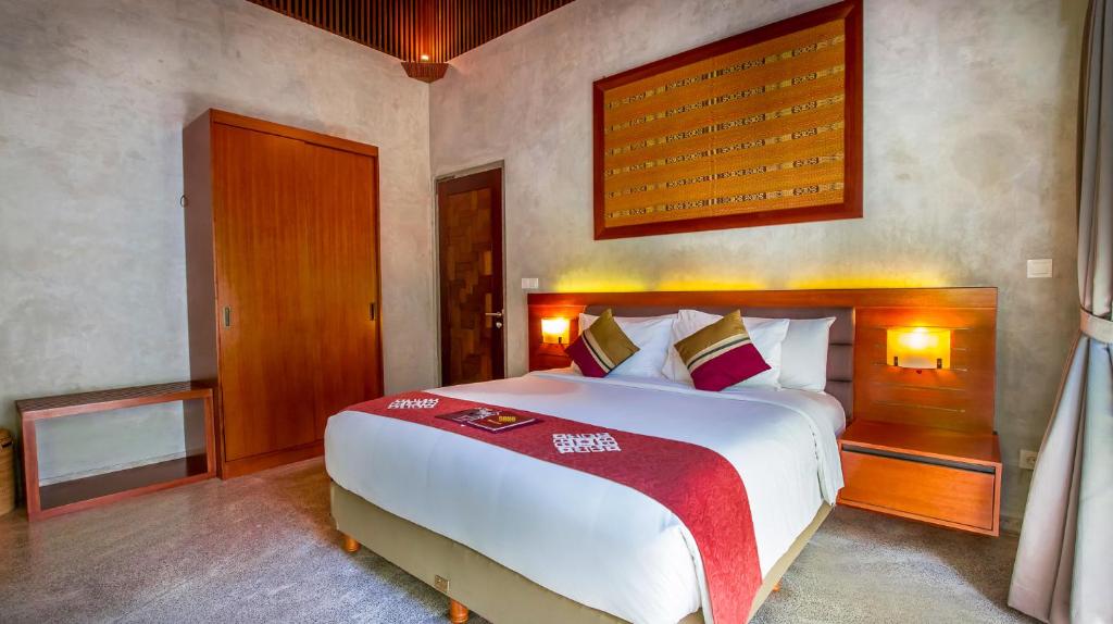 Long bed at Bracha Villas Bali 