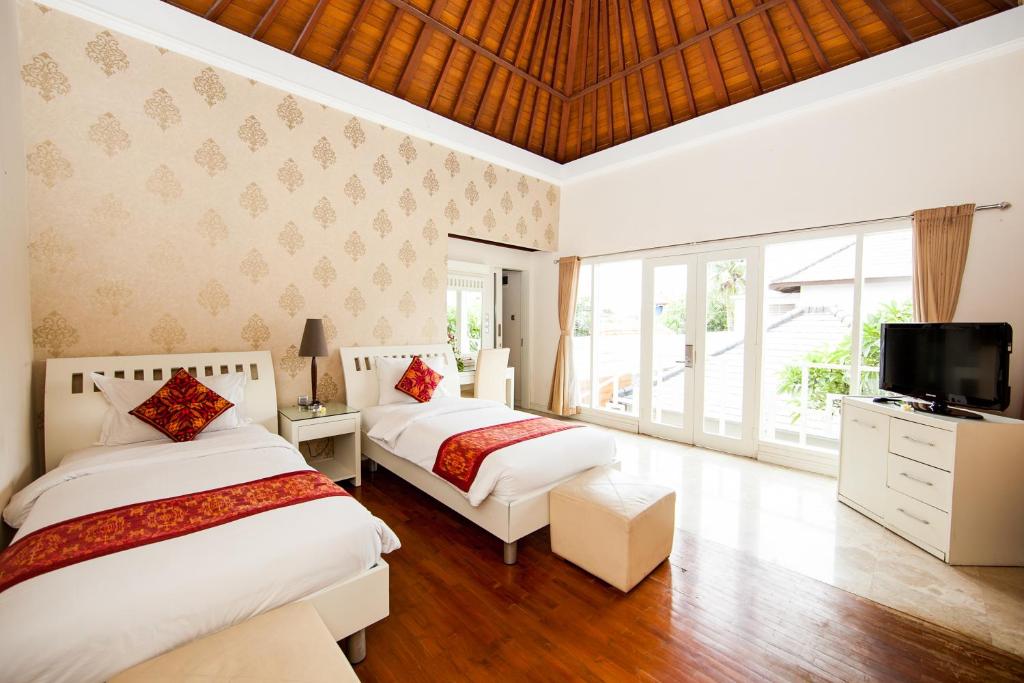 Twin bed at Bugan Villas