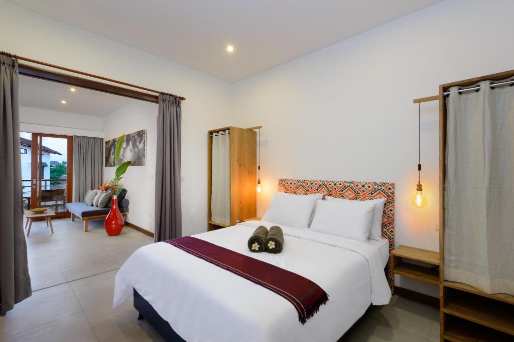 Bedroom with hall at Bracha Villas Bali