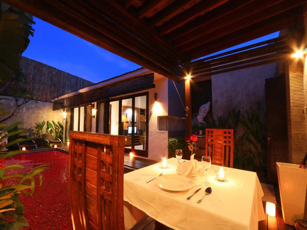 Dinning table at Grania Bali Villas