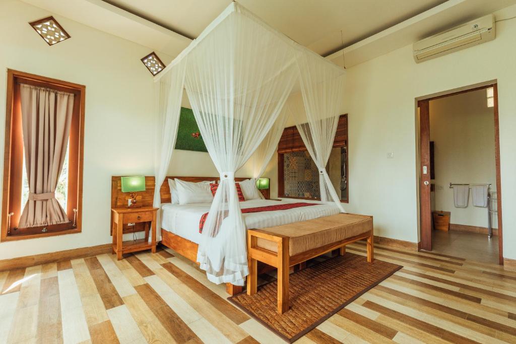 Bedroom with AC at Green Sala Villa