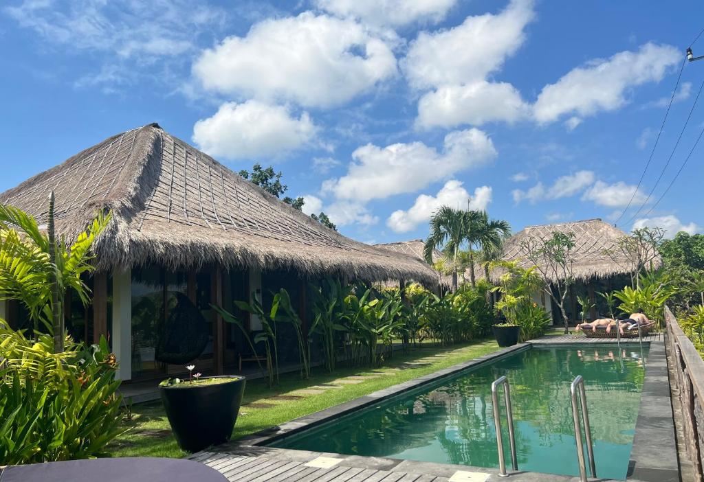 Swimming pool at La Reserva Villas Bali