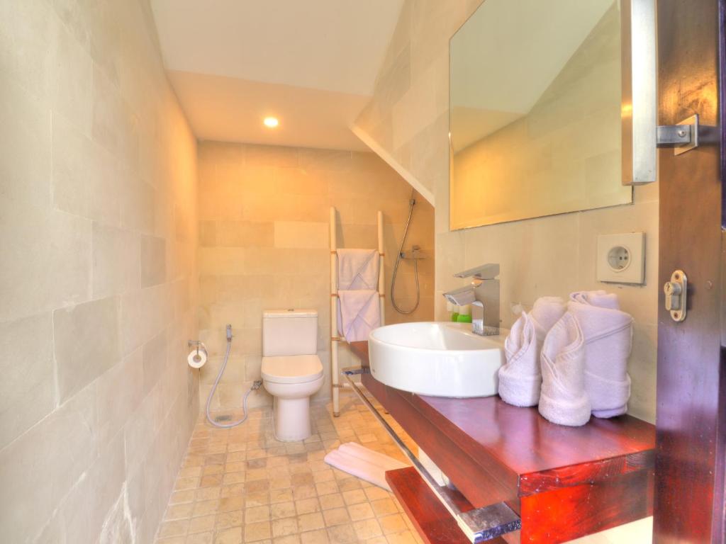 Bathroom at Luxury Villa 