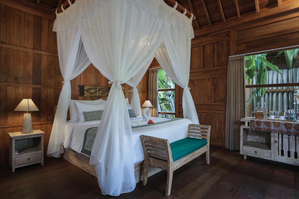 Bedroom at Maha Shanti Ubud Villa