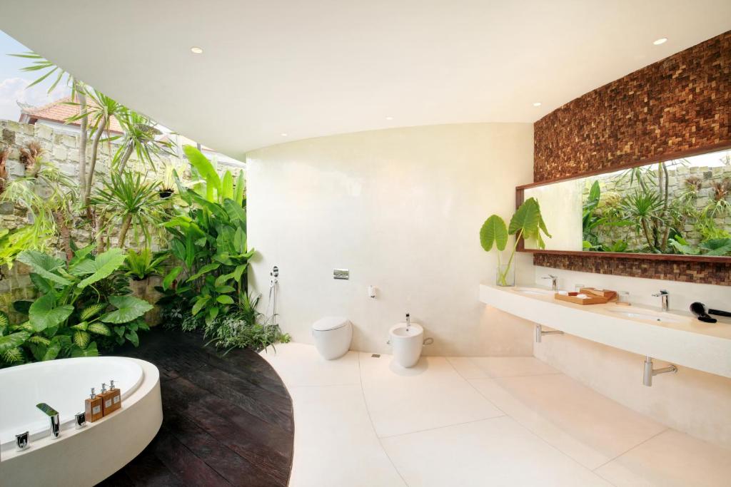 Bathroom at Mango Ubud