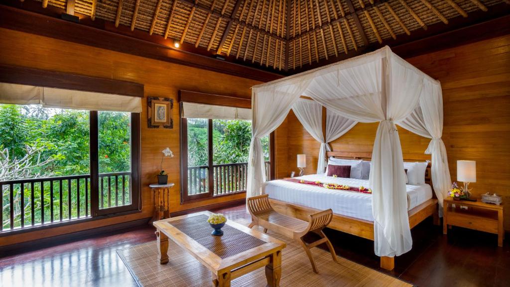 Spacious bedroom at Natura Villa in Ubud