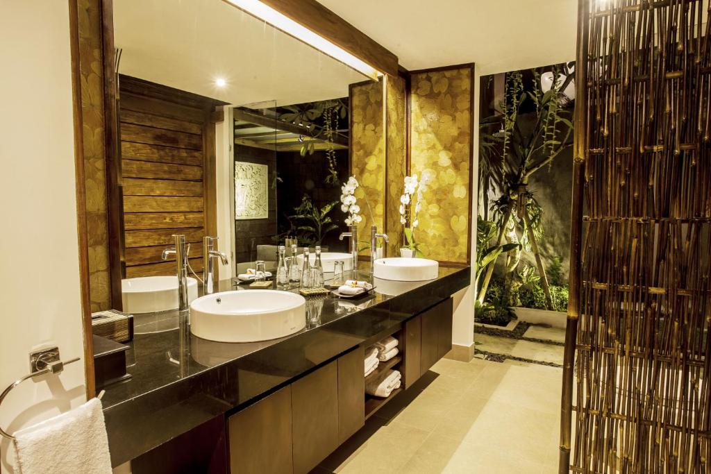Wash room at Sri Abi Ratu Villa