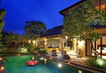 Exterior view with private pool at Desa Di Villas in Bali 