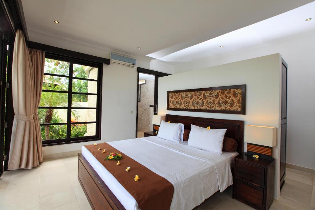 Bedroom with AC at Villa Baruna