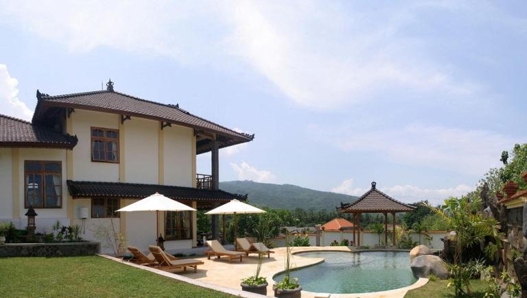 Villa Juliani Lovina Bali