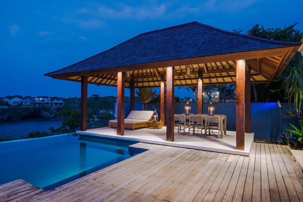 Private pool at Villa Tranquilla