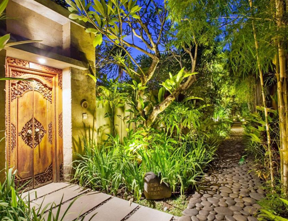 Booking Your Seminyak Villa