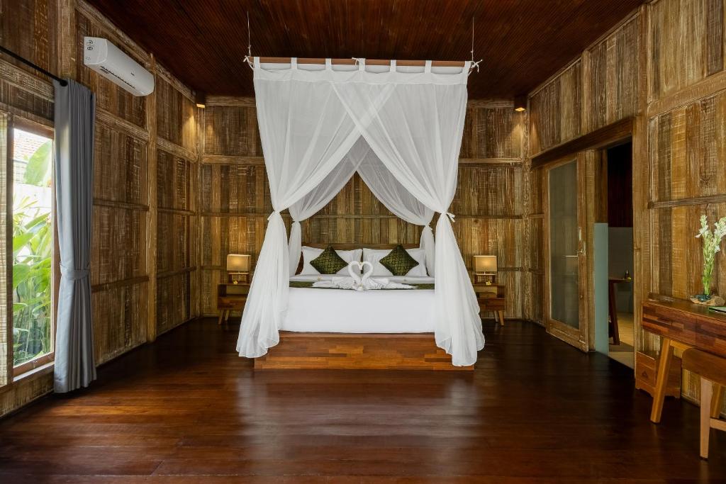 ulon ubud villa bedroom 3