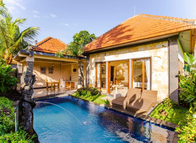 Tropical villa with a private pool and garden