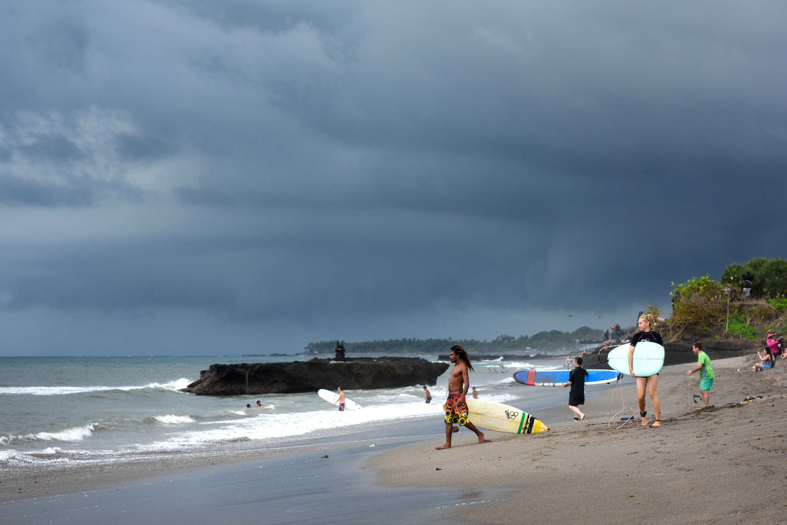 Ideal Time to Surf and Catch Some Waves