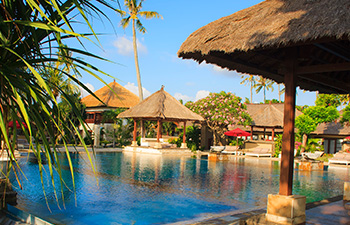 Affordable Balinese guesthouse beside a swimming pool