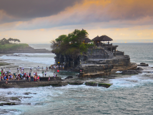 Balinese temple on a rock formation by the sea