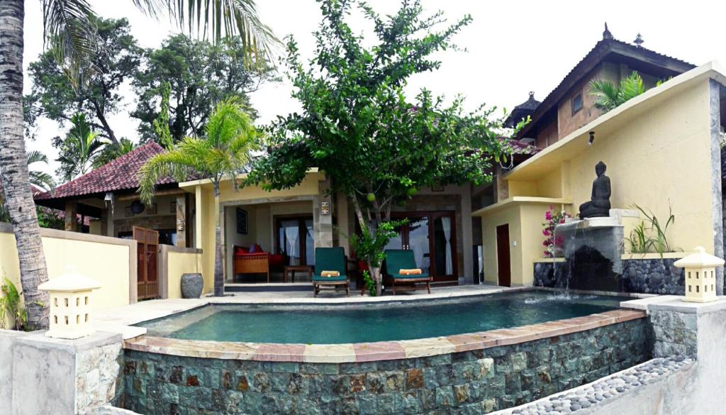 apa kabar villas pool