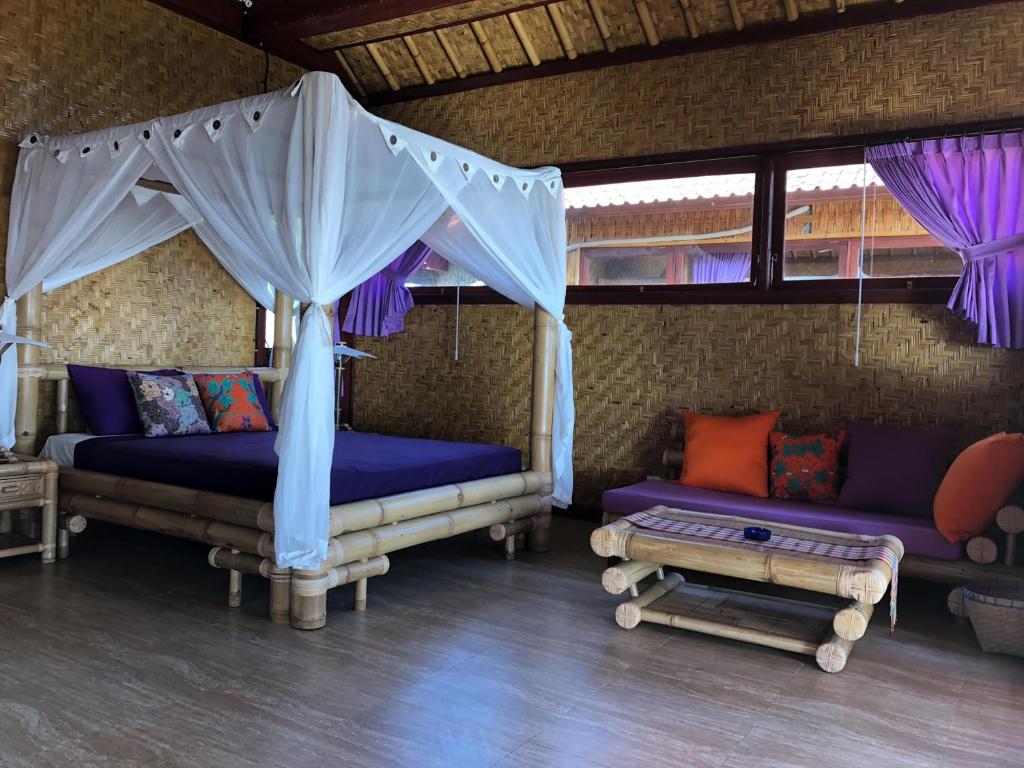 Bamboo villa with canopy bed