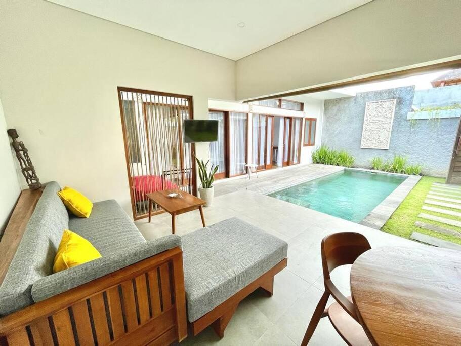 livin villa private pool 4