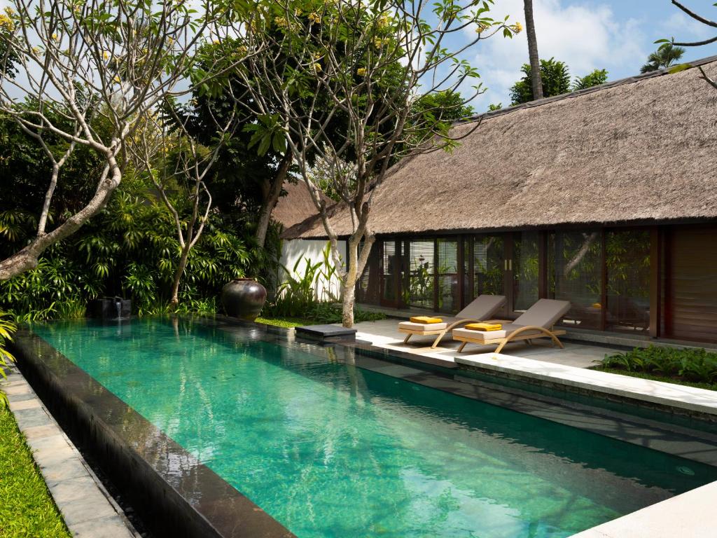 kayumanis villa pool 2