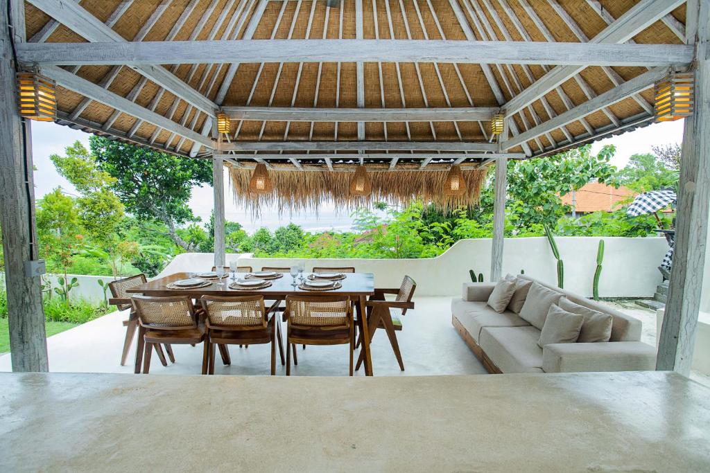puncak villa cozy seating