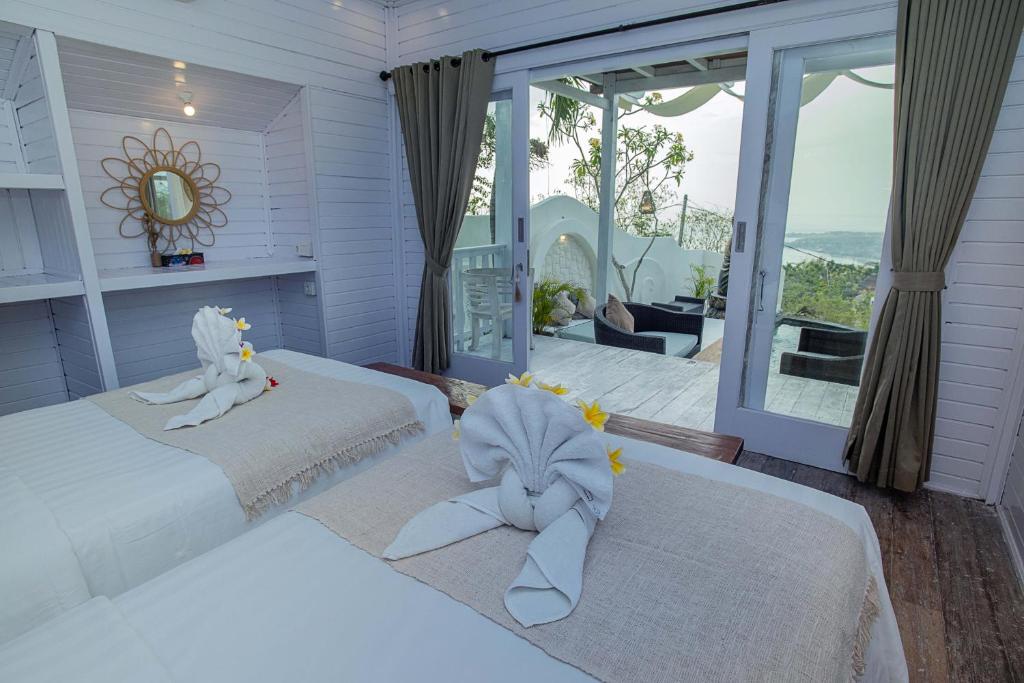 puncak villa twin bed view