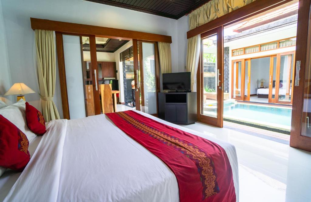 kayu villa bedroom pool view