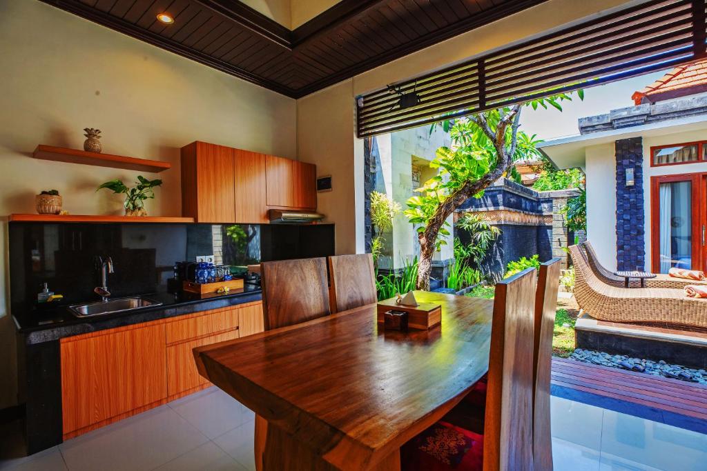 kayu villa dining area kitchen