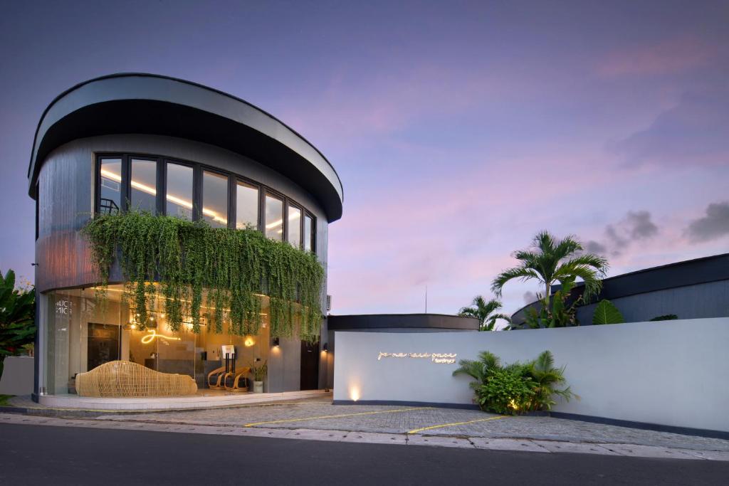 Modern building with greenery facade and elegant design