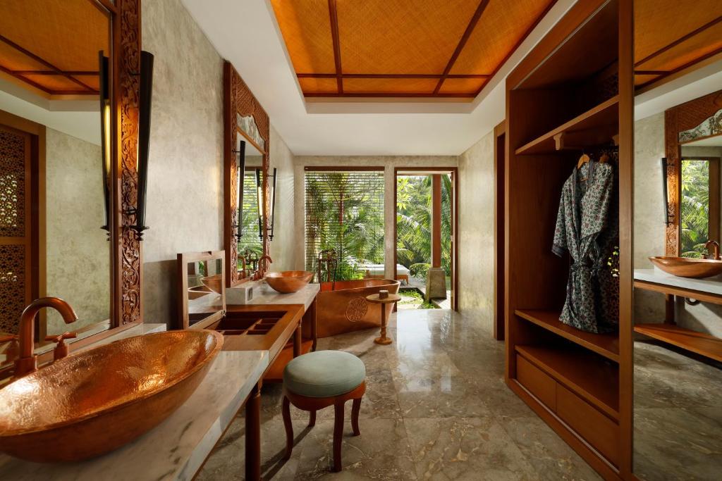 abisena ubud villa wash